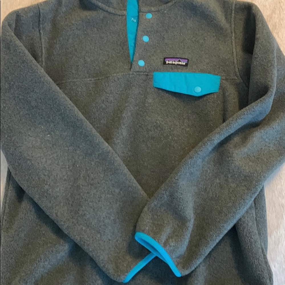 Women’s size XS Patagonia Synchilla Snap pullover